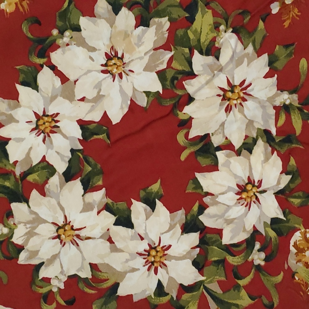 Vintage Christmas 70" Round Poinsettia Tablecloth